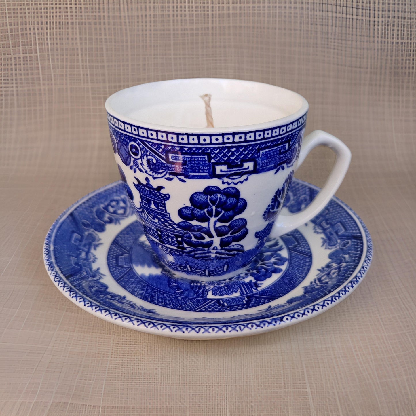 Blue Willow mini teacup candle-1