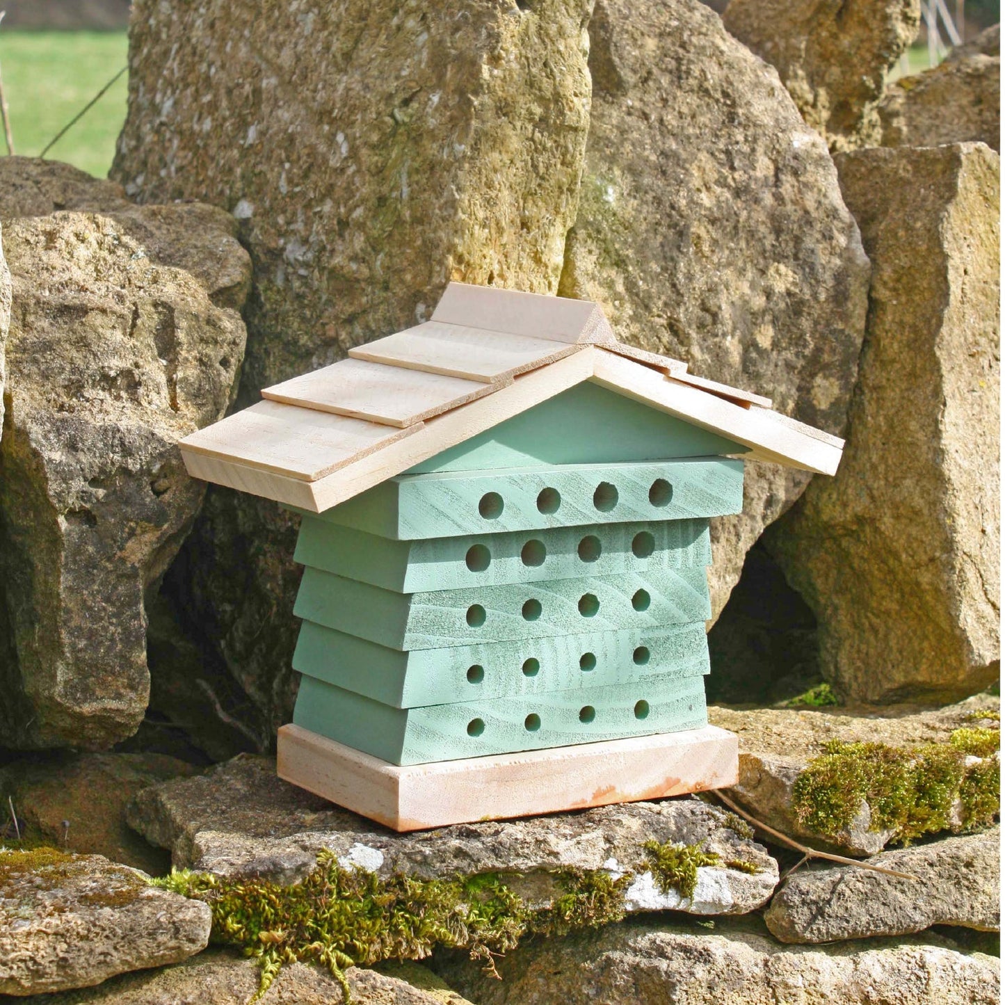 FSC® Timber Solitary Bee Hive Sea Green-0