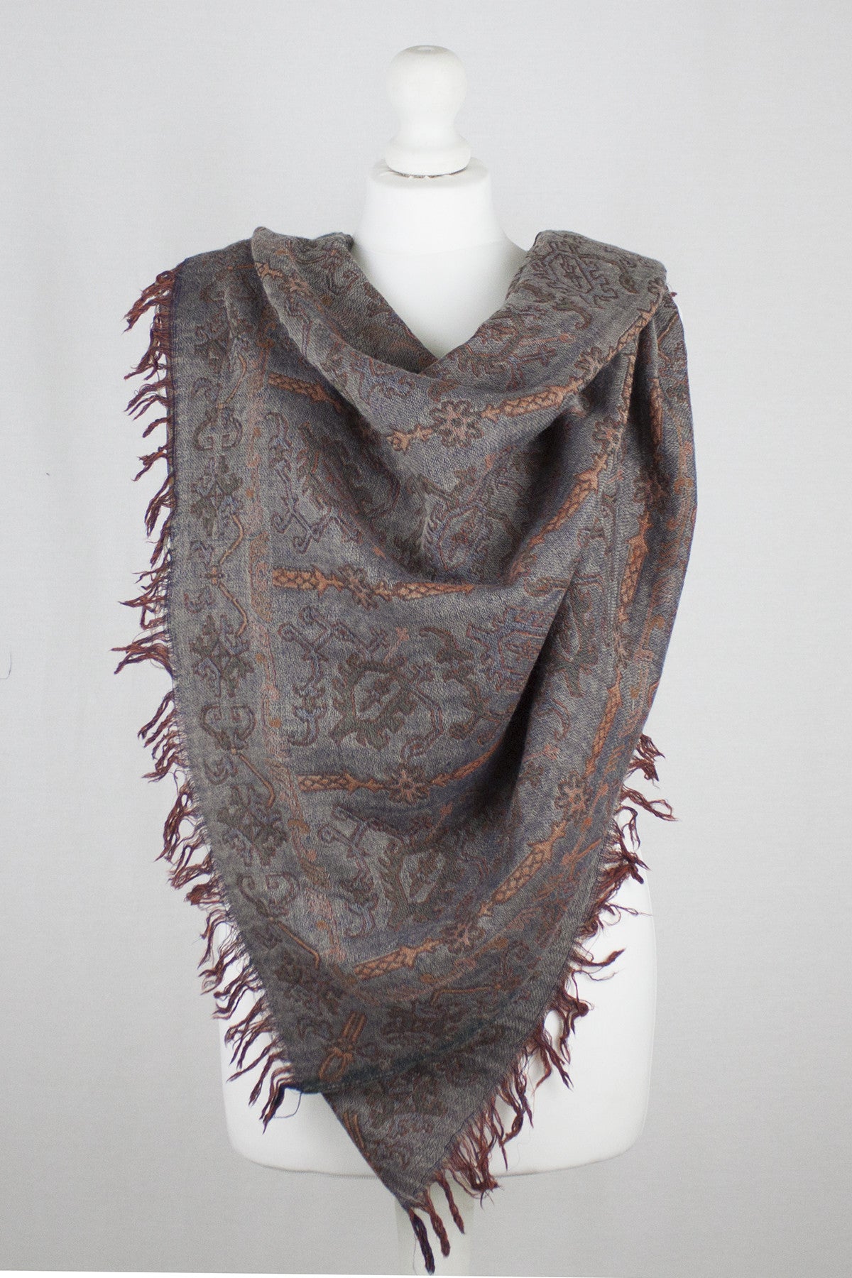 Jamdani Motif Jacquard Merino Wool Scarf - Grey Orange-3