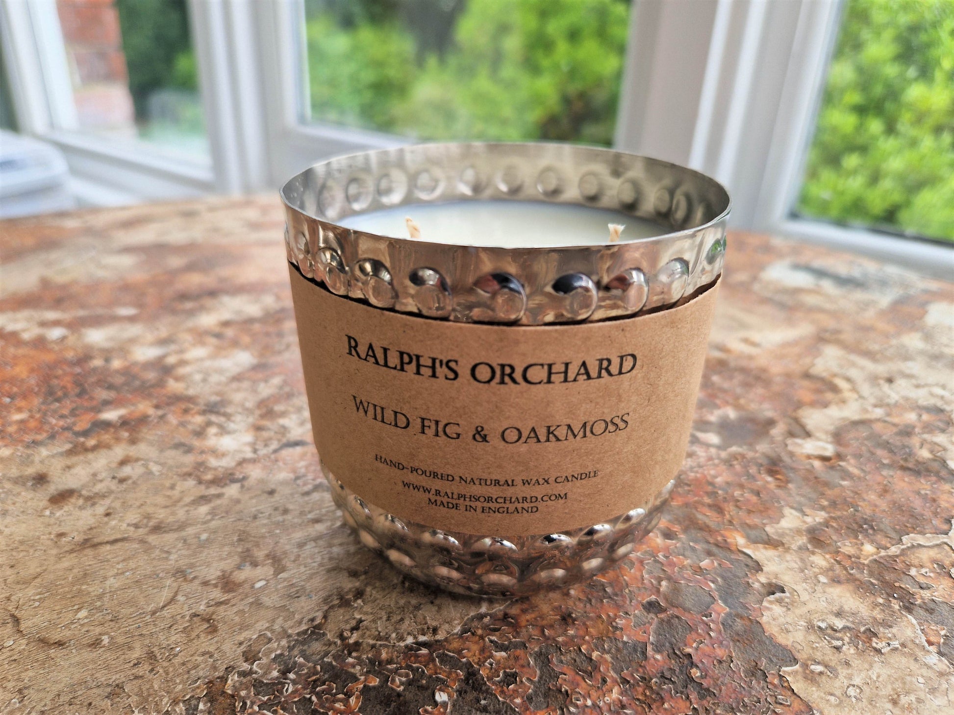 Wild Fig & Oakmoss Scented Candle-5
