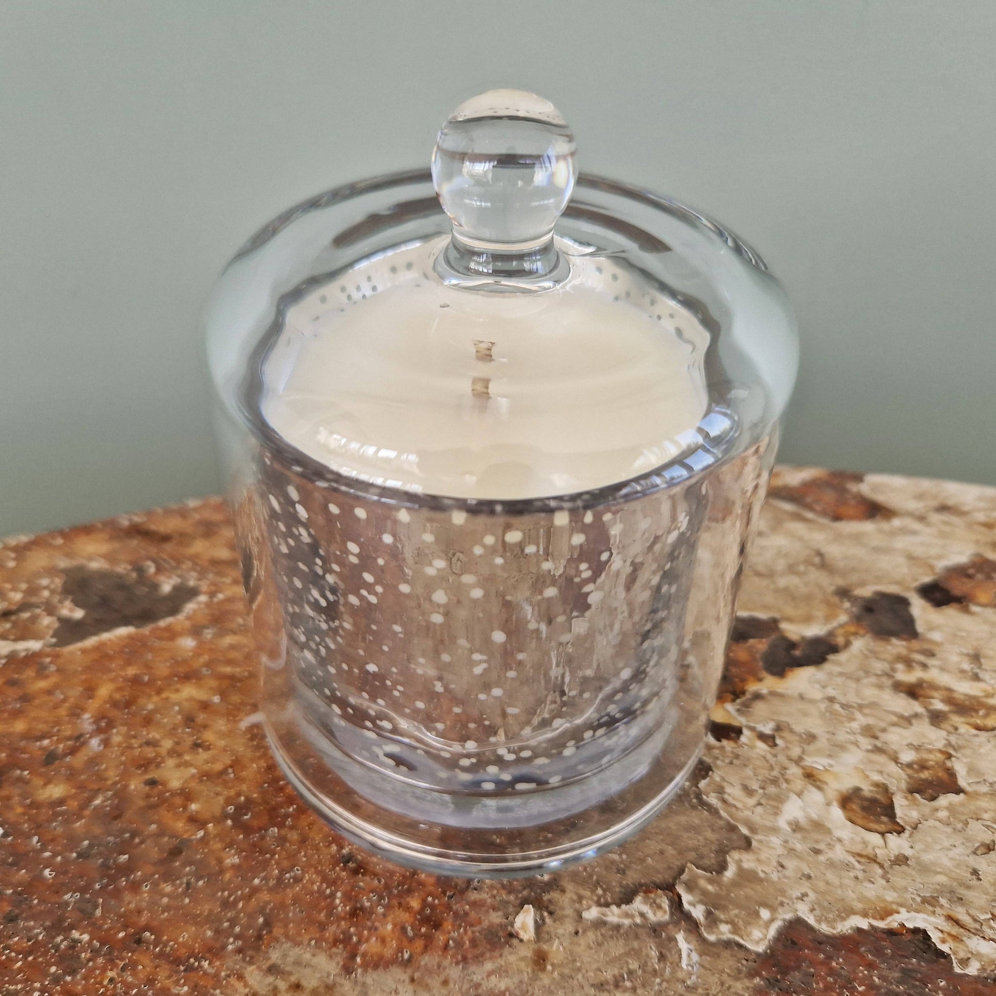 Frankincense & Myrrh Scented Candle-3