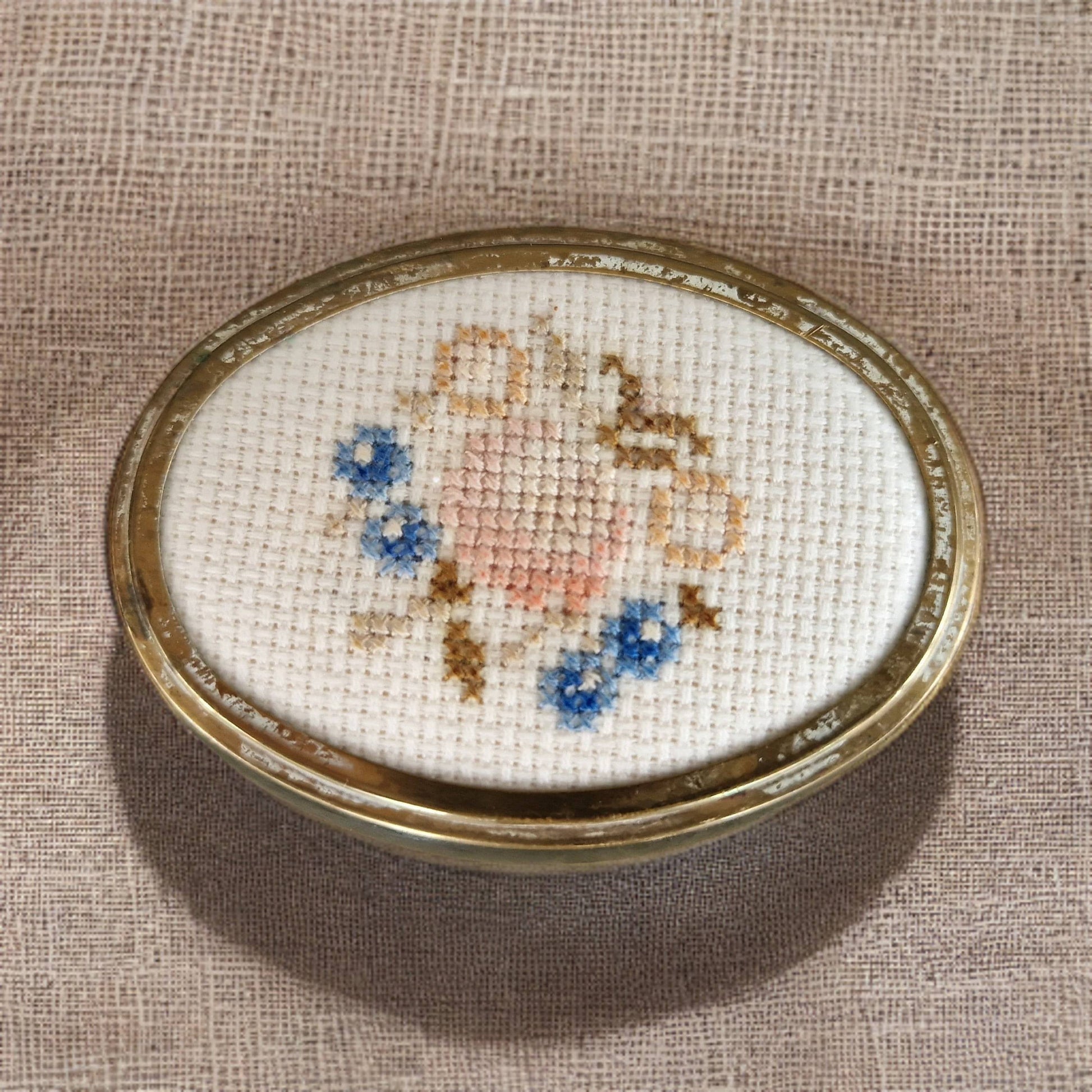 Trinket Dish Candle with Embroidered Lid-2