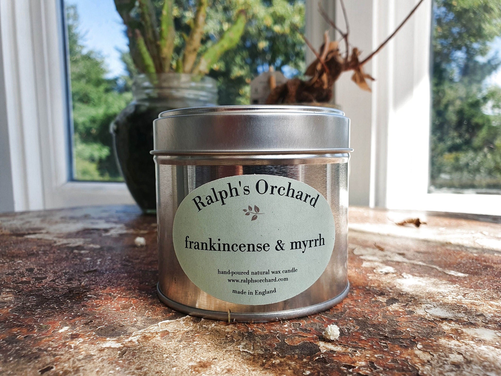 Frankincense & Myrrh Scented Candle-1