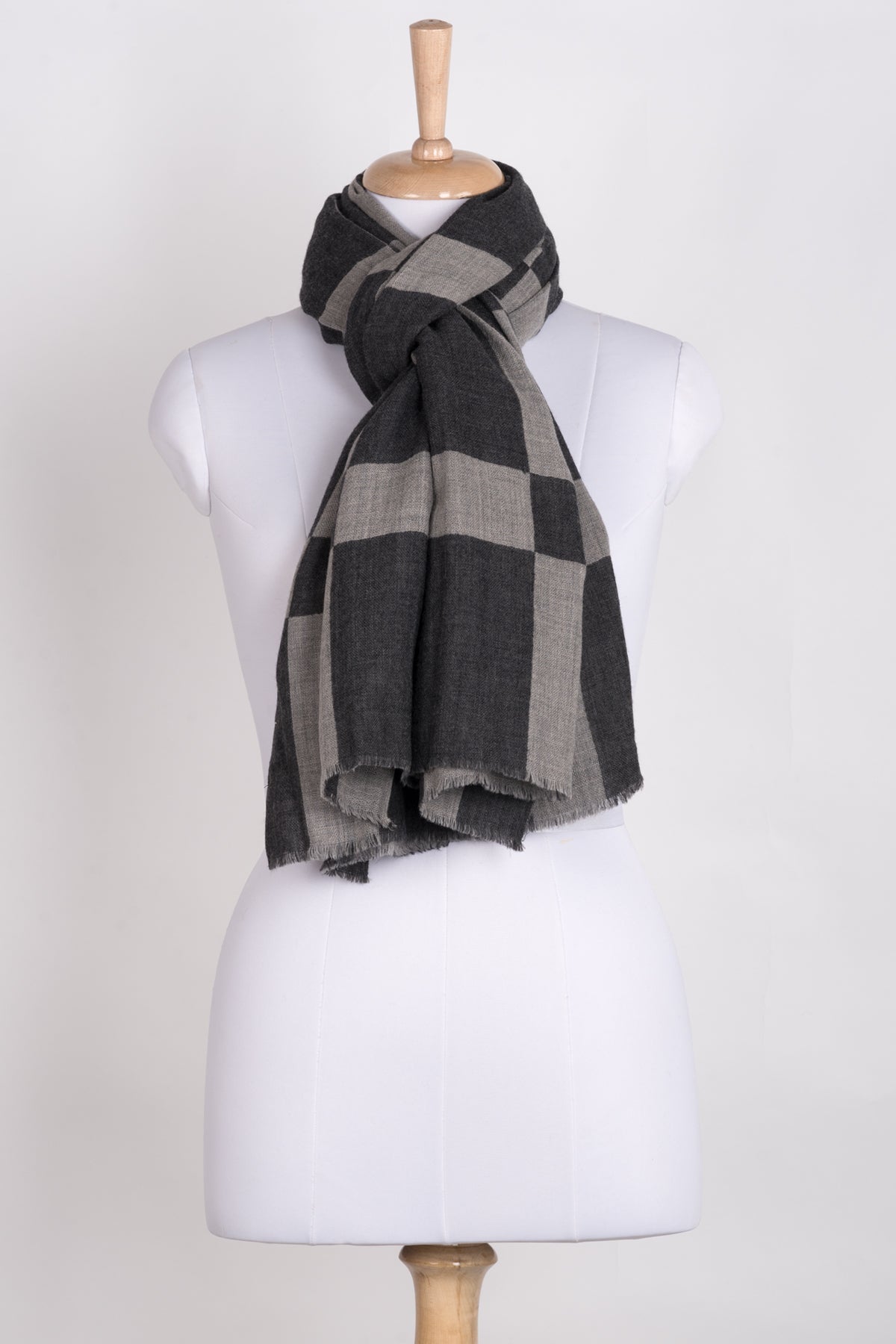 Windowpane Big Checks Jacquard Merino Wool Scarf - Grey-1