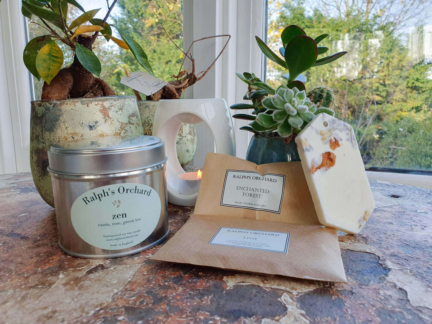 Thoughtful gift set | Natural candle | Botanical wax melts-1